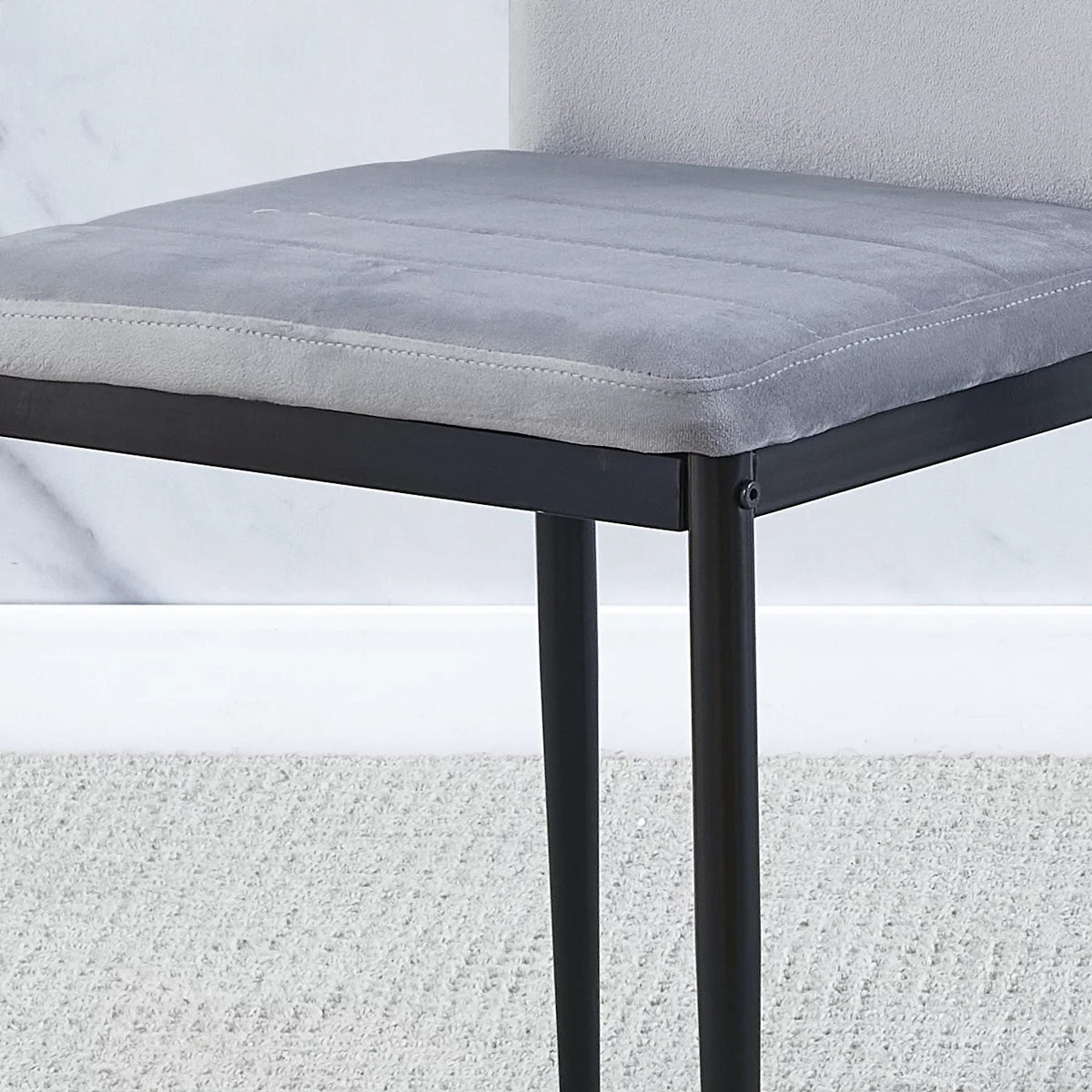 Set of 4 Gray Velvet Upholstered Dining Chairs V728661