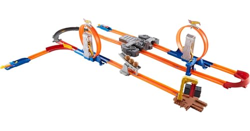 Hot Wheels Toy Car Track Set with Motorized Booster R910293