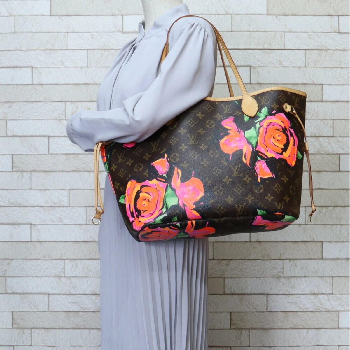 Pre-Owned Monogram Canvas Tote Bag E37633