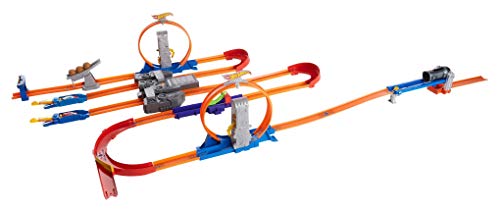 Hot Wheels Toy Car Track Set with Motorized Booster R910293