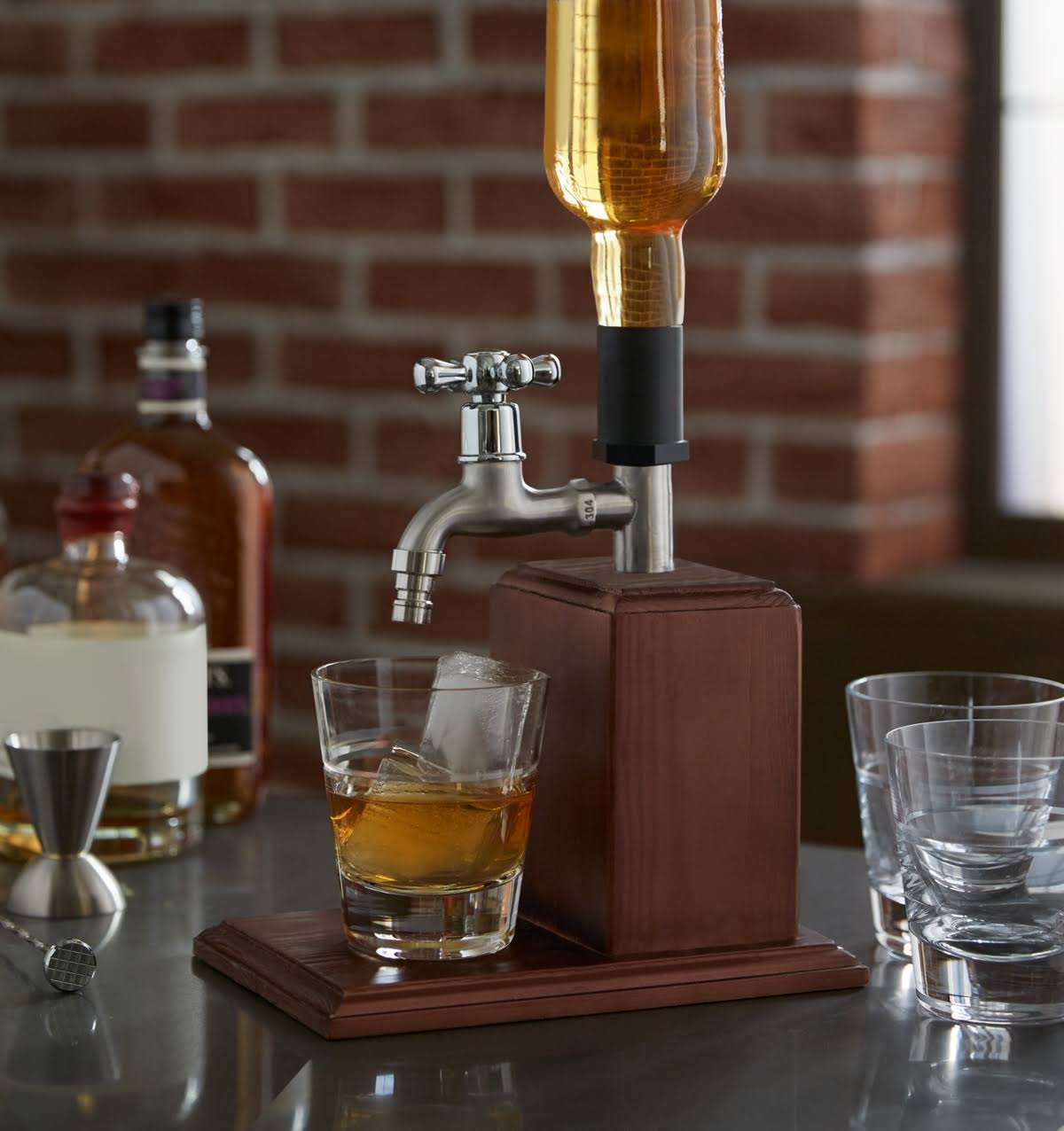 Vintage Wood Drink Dispenser L28592
