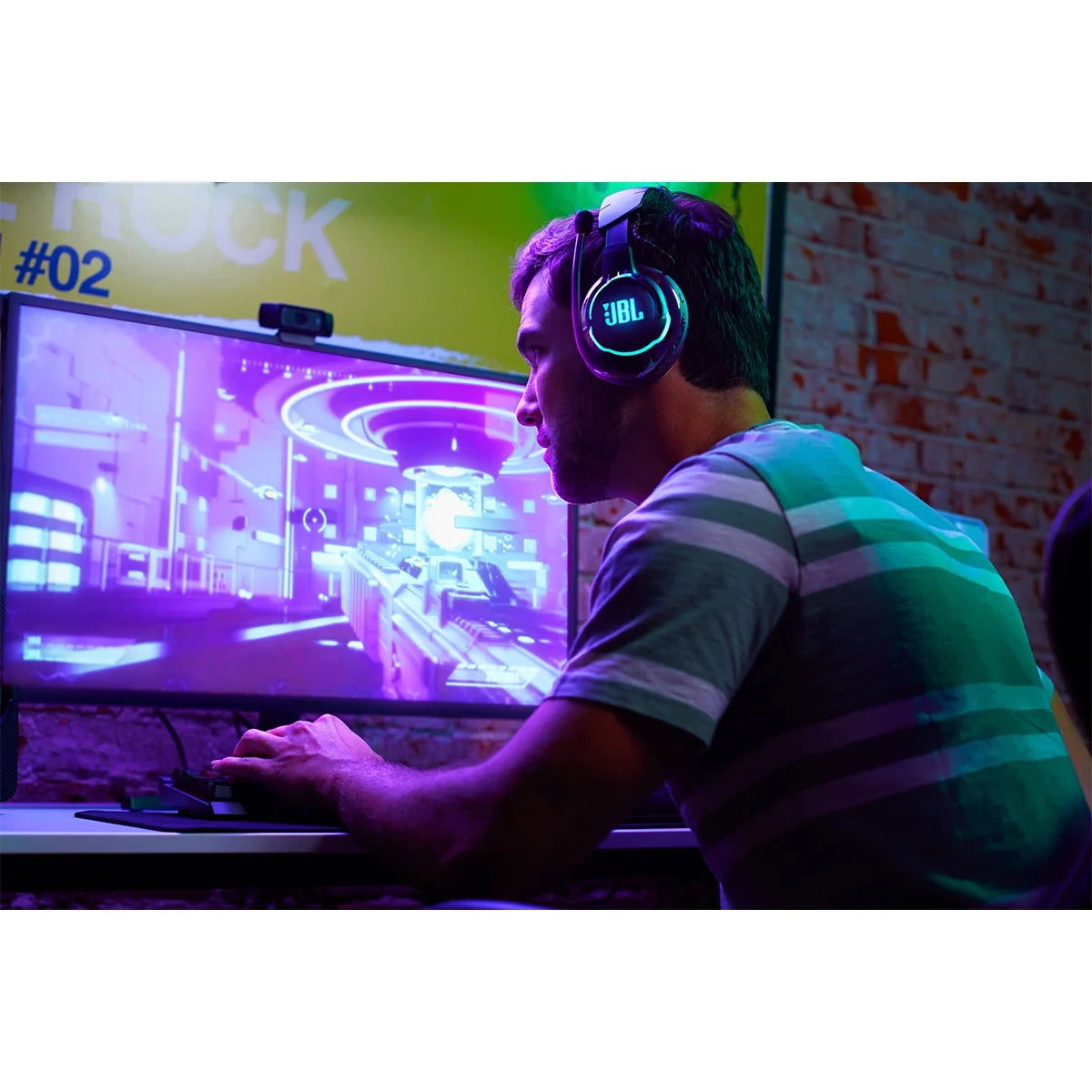 Wireless Over-Ear Gaming Headset with Active Noise Cancelling K715034