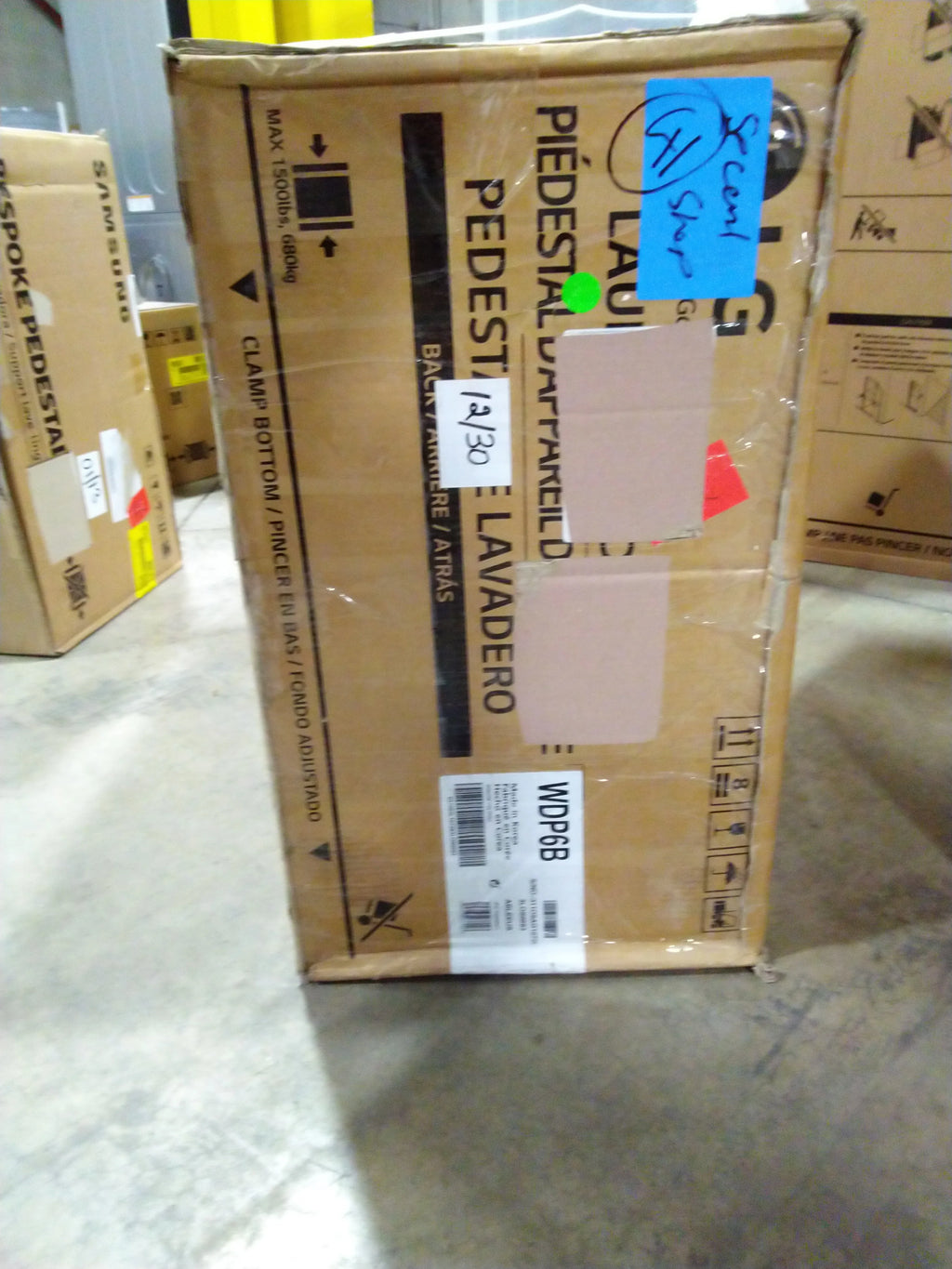 27IN BLK Pedestal B21286