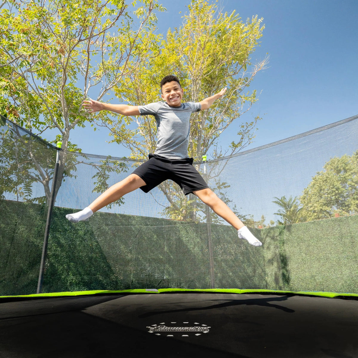 14ft Trampoline with Enclosure M99520
