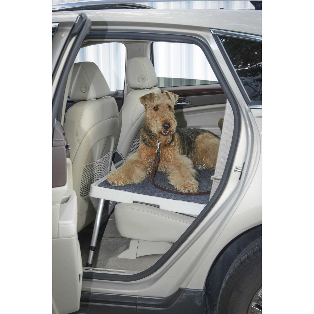 Non Sliding Carpet Seat Shelf for Pets D971