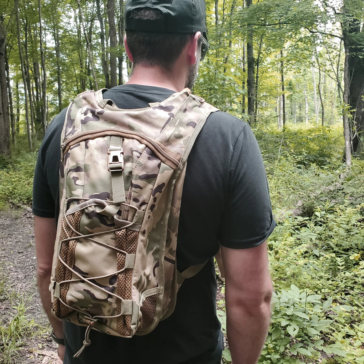Camo Hydration Pack with 3L Water Bladder Z906140